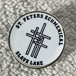 5/$35 Vintage White Black St. Peters Ecumenical Church Slave Lake Souvenir Pin